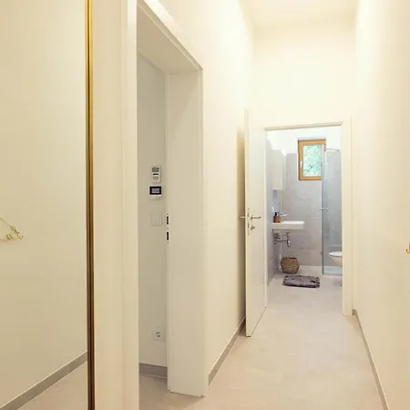 Lejlighed Leonart Living 12 *