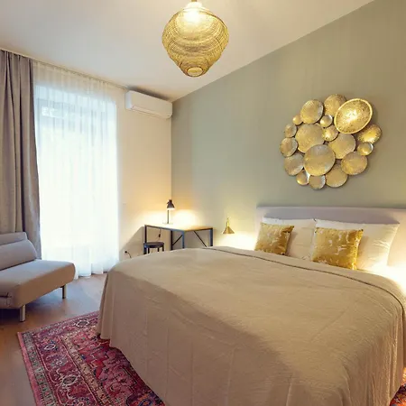 Leonart Living 12 Apartment