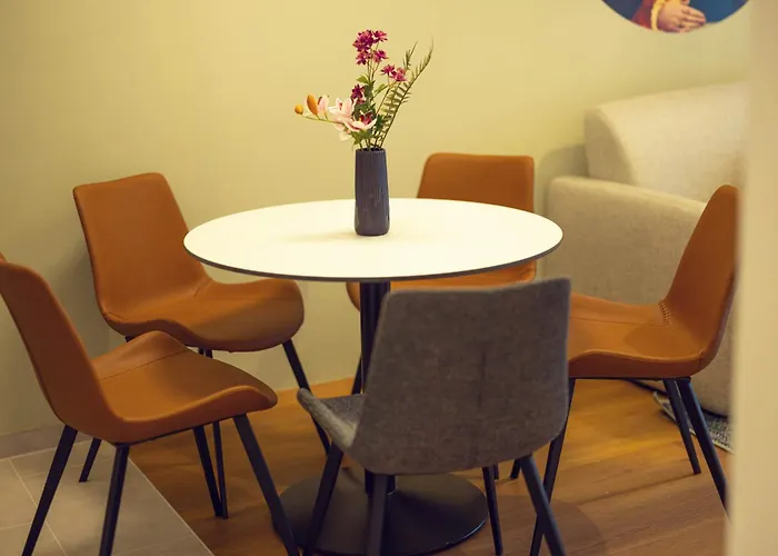 Leonart Living 12 Apartment *